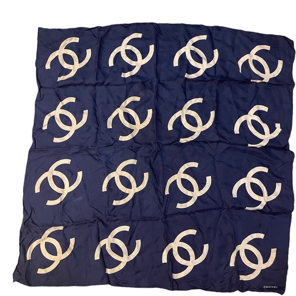 Chanel Silk Scarf 45 - Picture 1 of 6